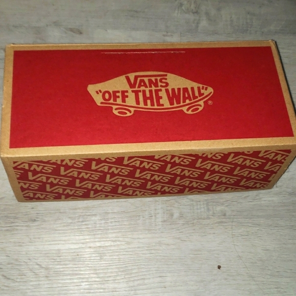 Vans black & off white sneakers. Size 6.5. Perfect conditions - Picture 5 of 7